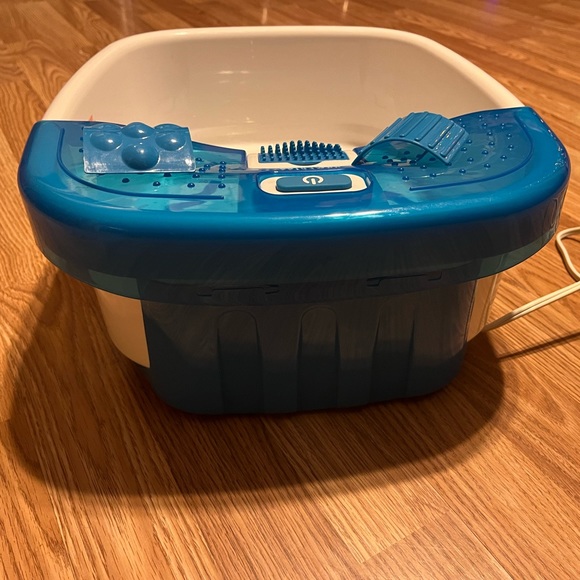 Homedics Bubble Bliss Deluxe Foot Spa with Massaging Bubbles - Picture 5 of 11